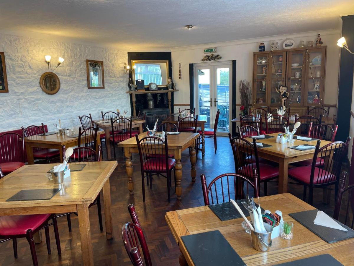 Prince Of Wales Inn Rhymney Exterior photo